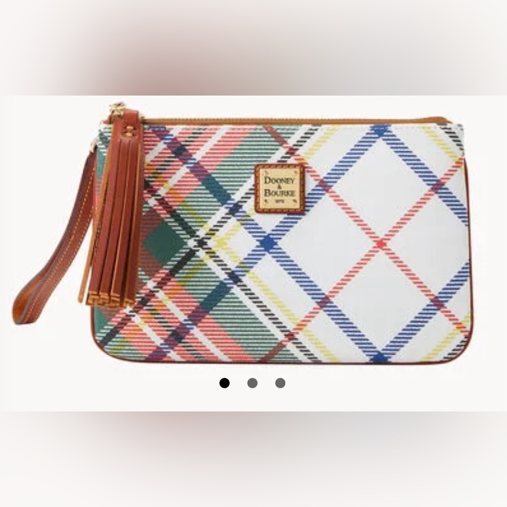 *NEW* Dooney & Bourke Windsor Carrington Wristlet